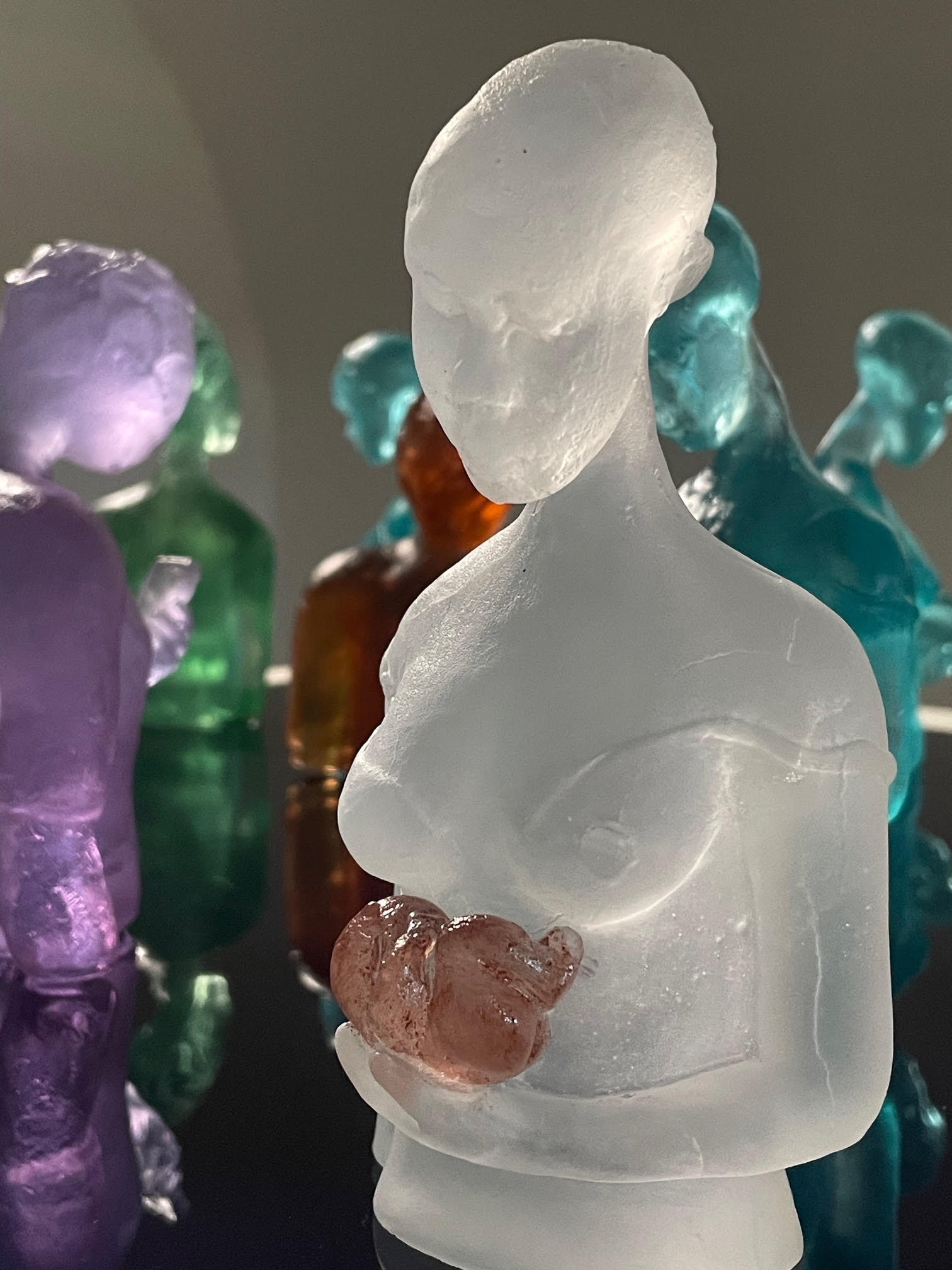 Birgit Sander
Zuversicht
Formgeschmolzenes Glas, 20 x 8 x 7 cm, 2024
